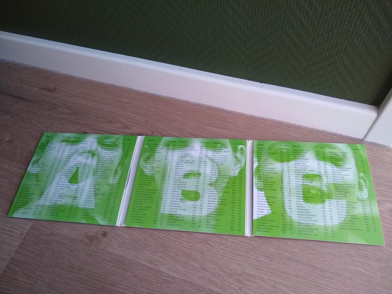 Te koop: Liedbundel Eigen-wijs