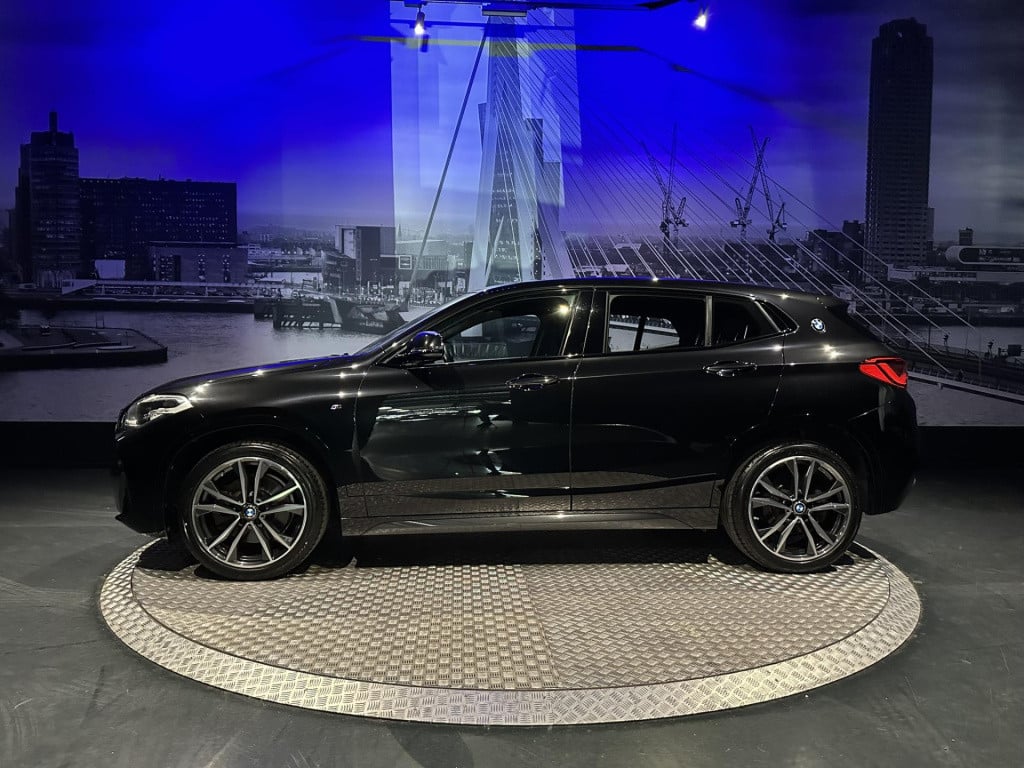 BMW X2 sdrive20i high executive m-pakket *sportstoelen*