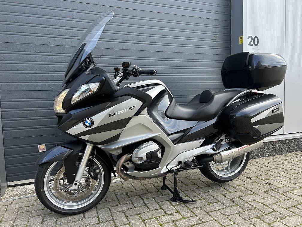 BMW R1200RT uit 2011, 250dkm, full-opt, volledige historie bekend €2500,-