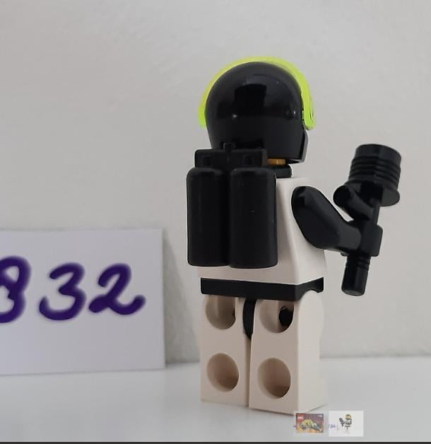 LEGO Space Blacktron 6832:  Super Nova II