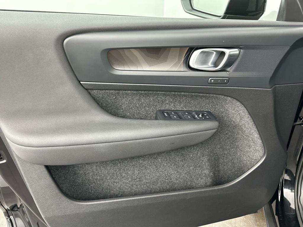 Volvo XC40 t4 211pk recharge plus dark| adap.cruise| trekhaak| camera| elek