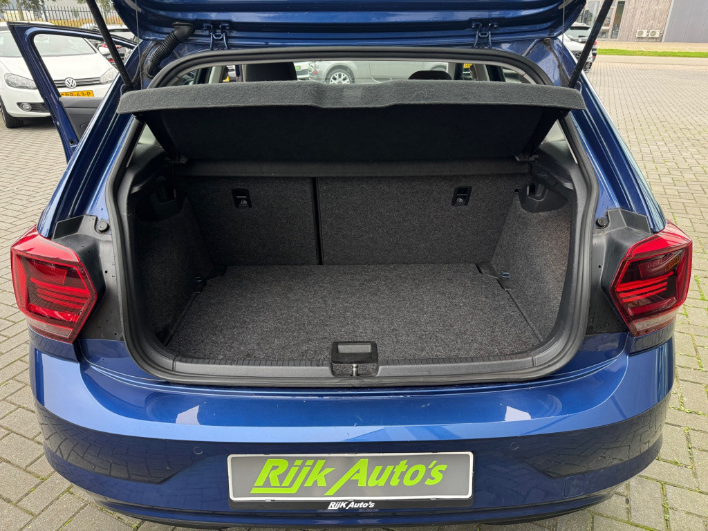 Volkswagen Polo 1.0 tsi highline * virtual cockpit * keyless * camera