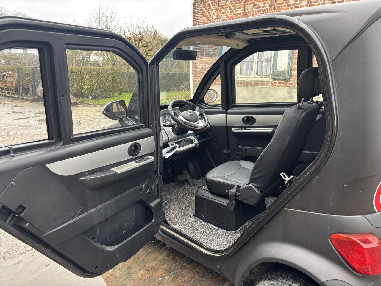 Overdekte scootmobiel