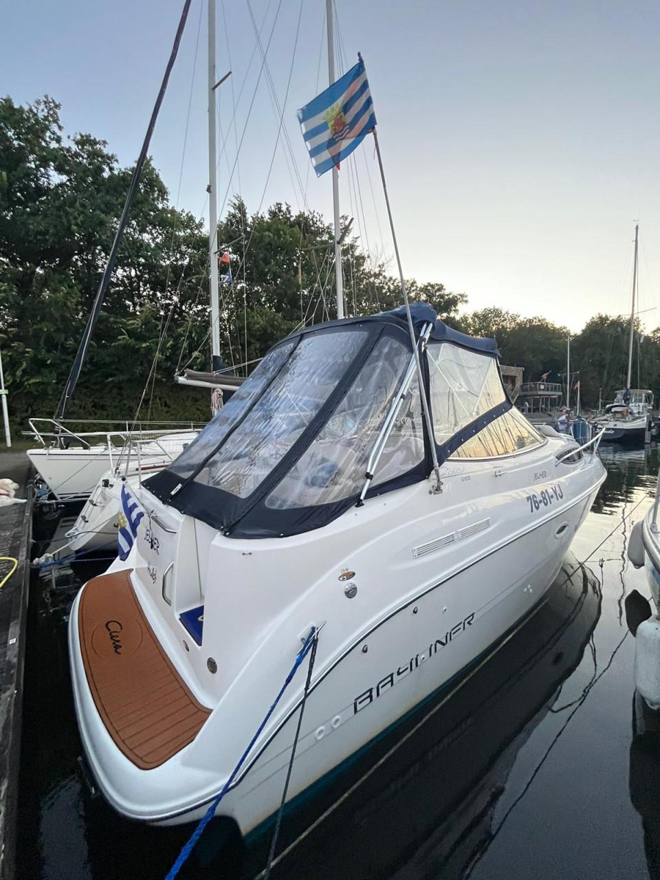 Bayliner 265(5)