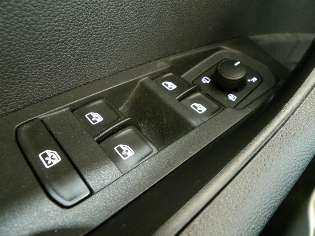 Skoda Karoq 1.0 tsi 115pk dsg-7 ambition business