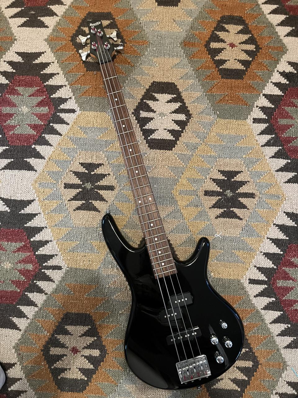 Ibanez Soundgear GR200 actieve basgitaar