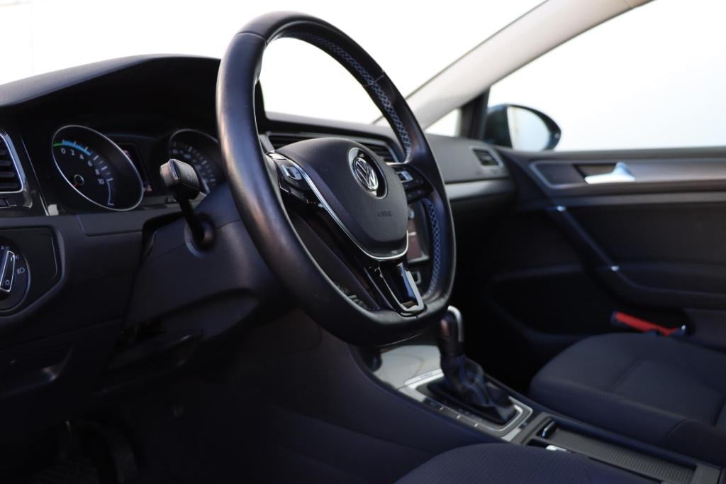 Volkswagen E-golf e-dition