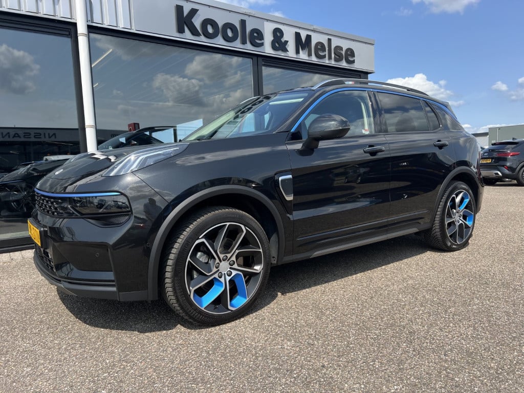 Lynk & Co 01 1.5 261pk plug in hybrid , panodak , 360 camera , adaptive cc