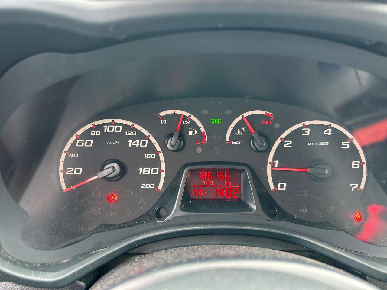 Ford Ka 1.2 Cool&Sound Airco/CNTR Deurvergrendeling/Sfeerverlichting interi