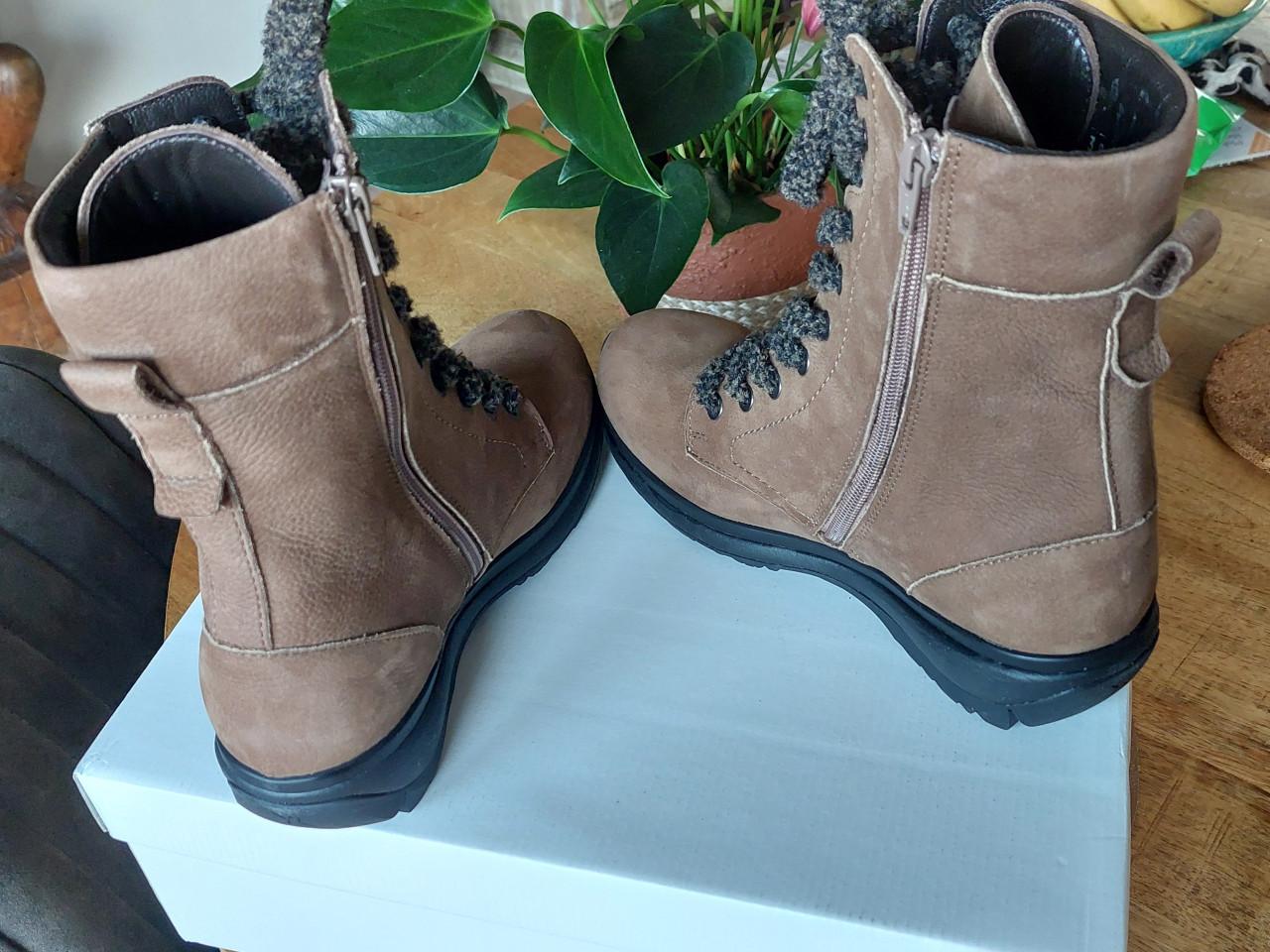 Nieuwe Xsensible damesboots mt 38 G cognac