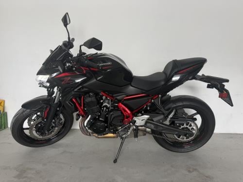 Kawasaki Z650 te koop!