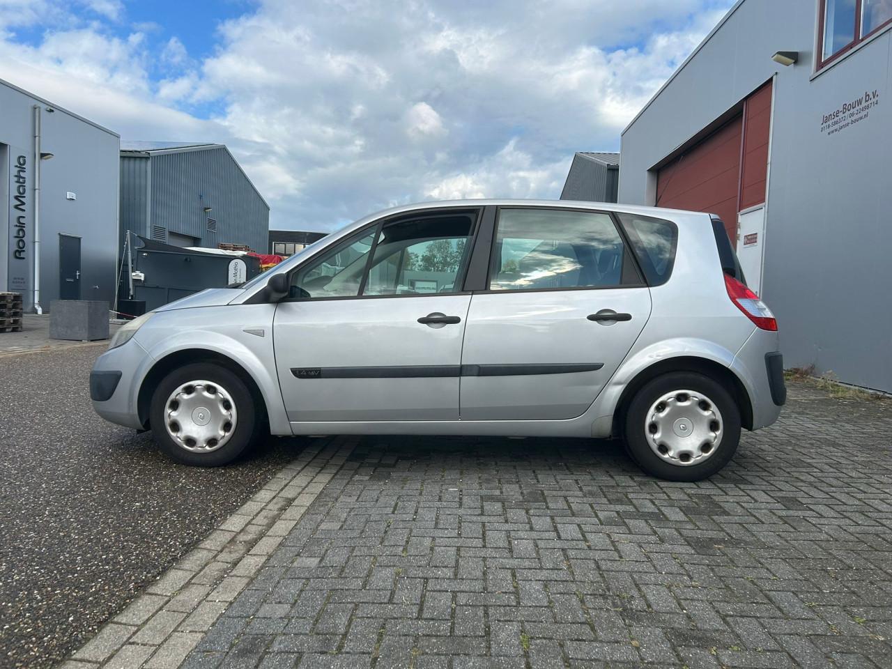 Renault Scénic 1.4-16V Authentique Comfort