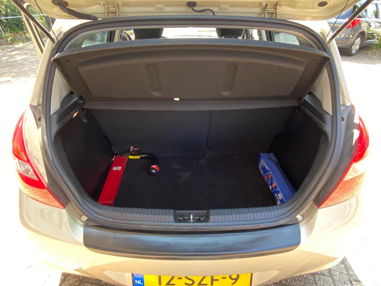 🚗 Hyundai i20 1.2i i-Motion | 52.370km! | Trekhaak | Airco | apk +garantie