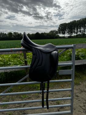 Busse bozen Dressuurzadel 17 inch