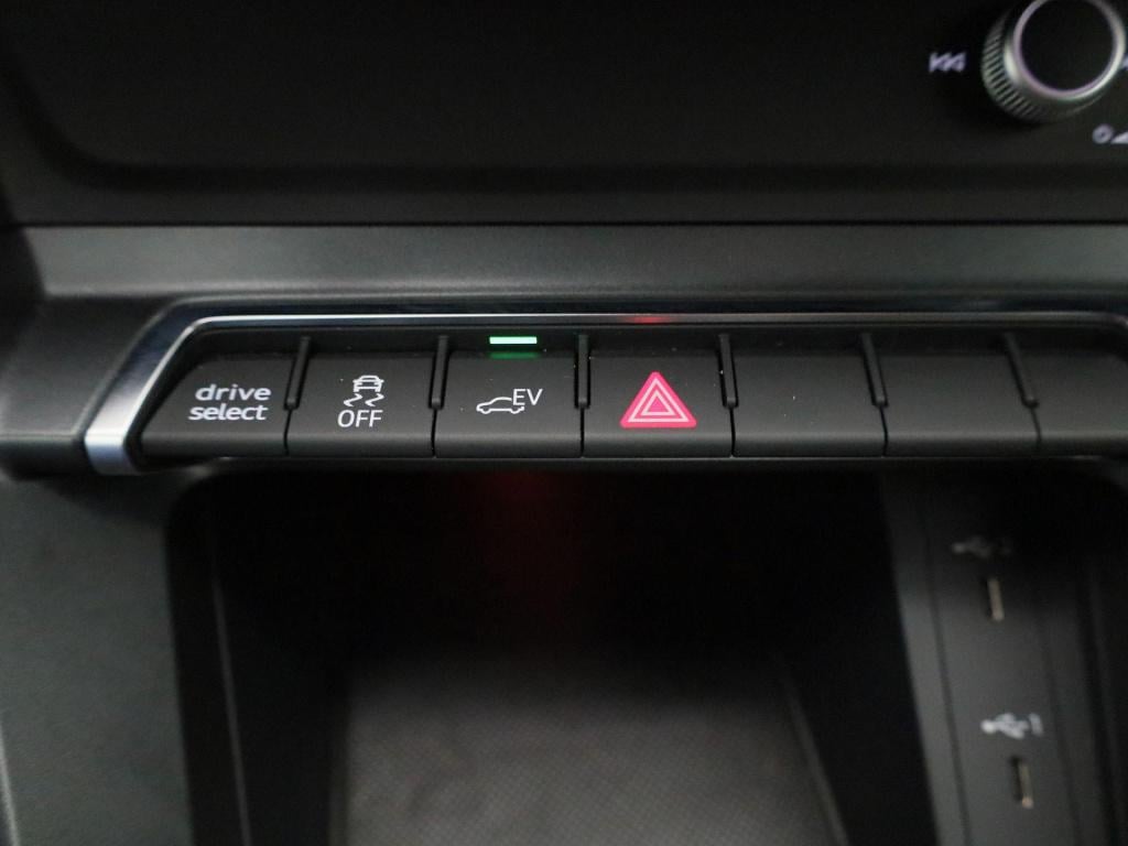 Audi Q3 sportback 45 tfsi e s edition | panoramadak | 2x s-line | automaat 