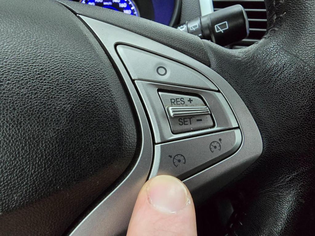 Hyundai Ix20 occasion 1.4i met trekhaak, cruisecontrol en clima airco | twe