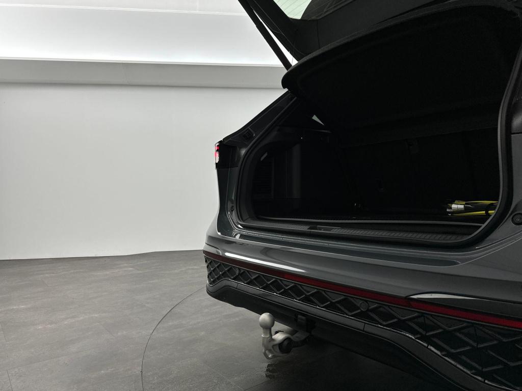 Volkswagen Tiguan r-line edition plug in hybride 272 pk black style pakket