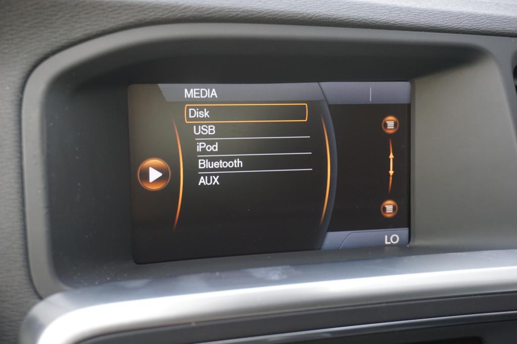 Volvo S60 1.6 t4 momentum automaat - climate / navi / cruise / parkeers. / 