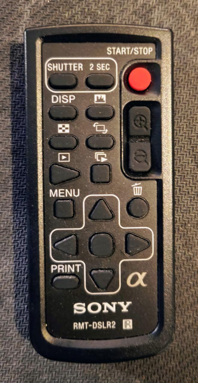 Te koop aangeboden Sony A77 Spiegelreflex Camera.