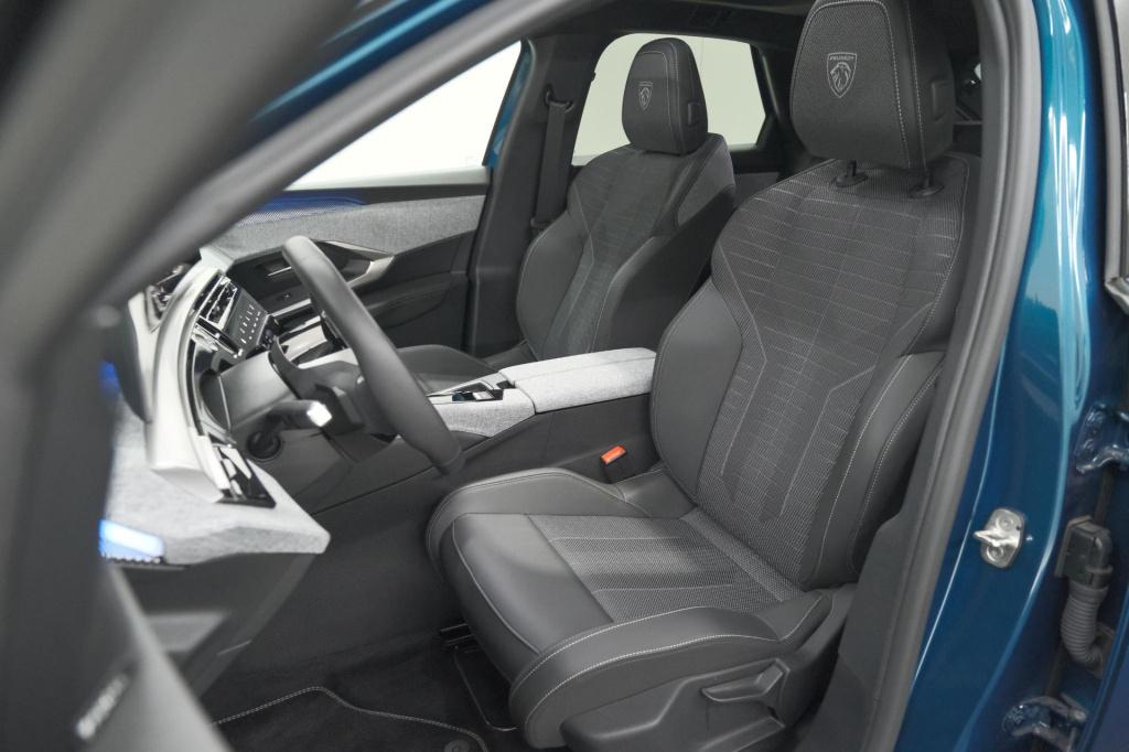 Peugeot 3008 1.2 hybrid 145 gt | panoramadak | focal hi-fi | 360 camera | e