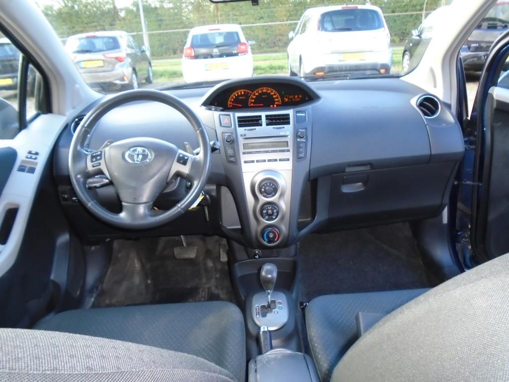 Toyota Yaris 1.3 vvti dynamic
