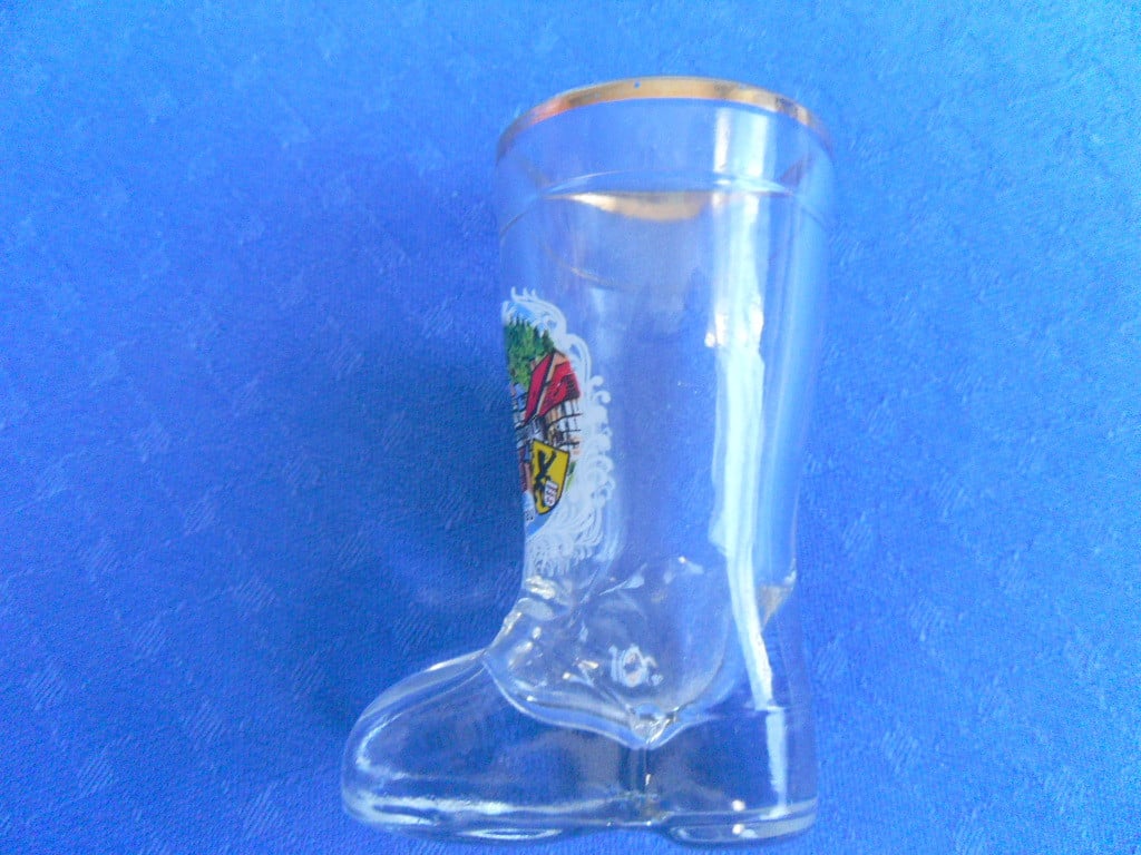 KLEINE GLAZEN LAARSJES