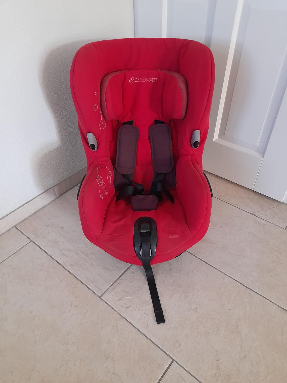 Maxi cosi Axiss ( draaibaar ) 9 / 18 kg (in goede nette staat )