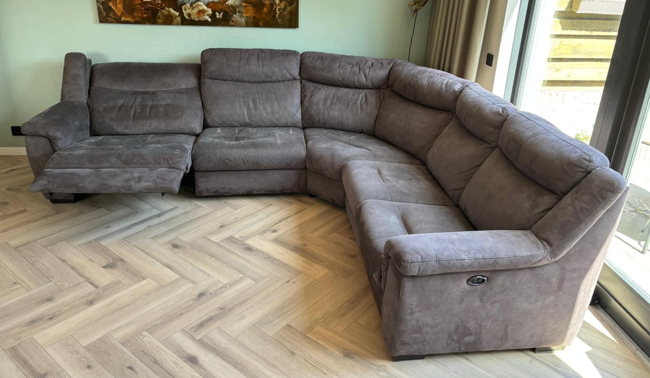 L-vormige elektrische relaxbank – microleder – nette staat