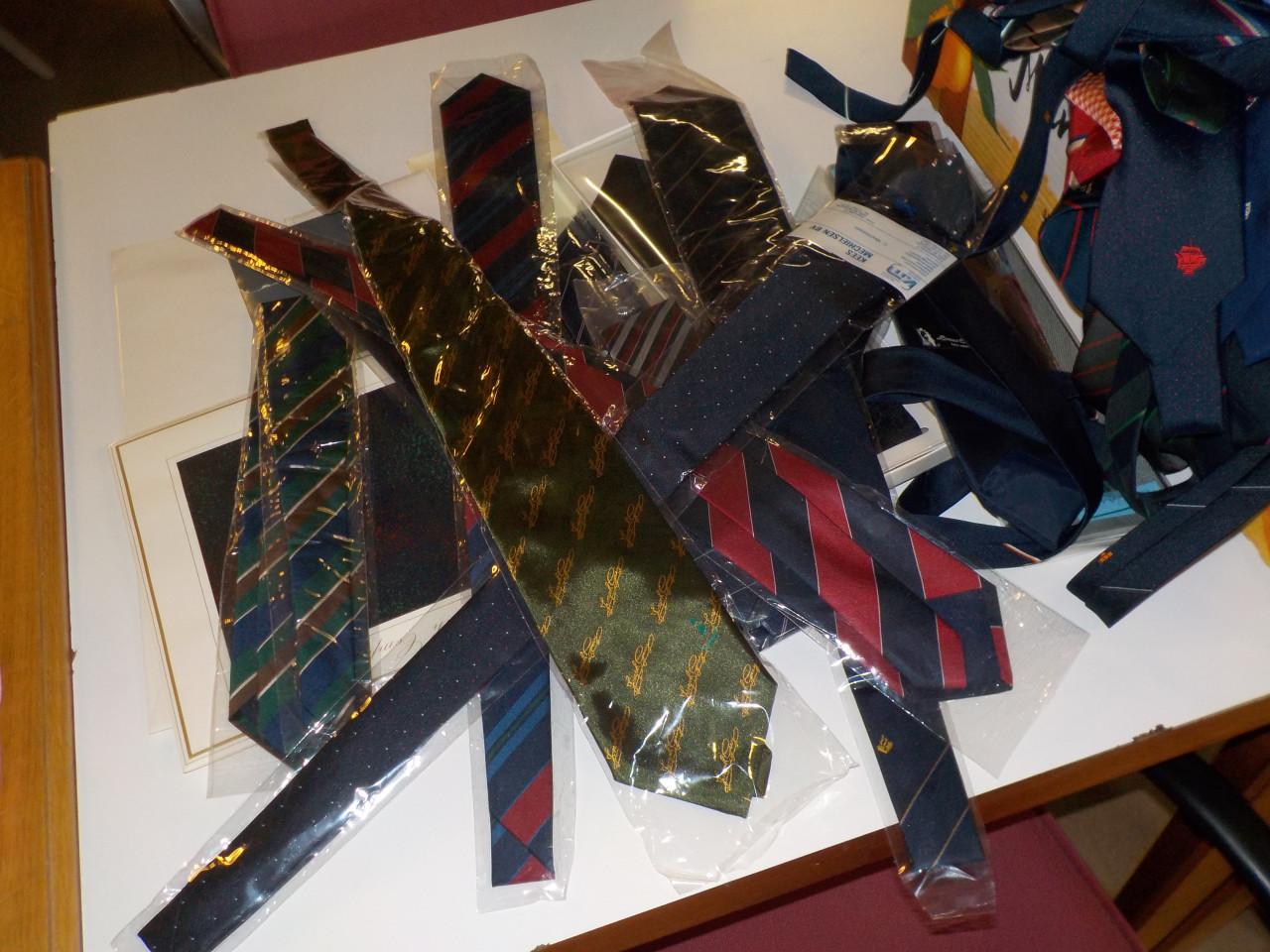 Grote partij nieuwe stropdassen van verzamelaar  5 voor 10 euro