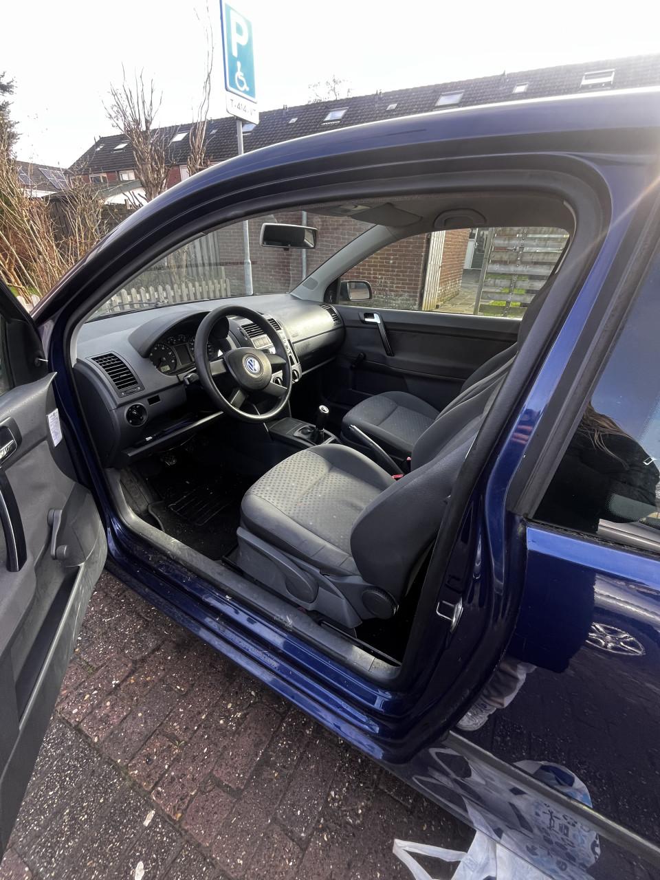 Volkswagen polo 1.2 47KW 2002