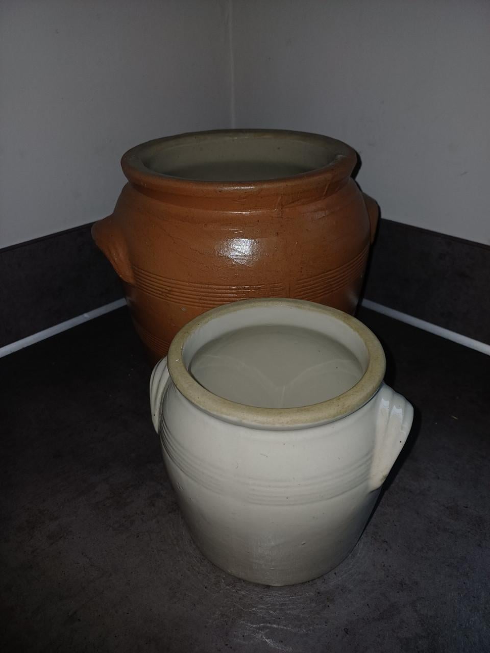 Set van 3 gres potten