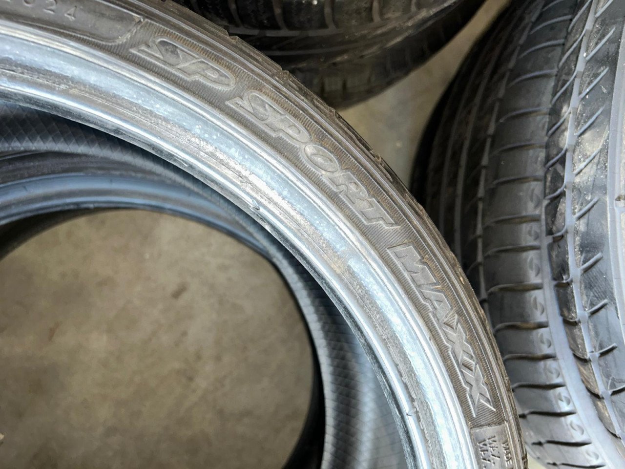 19 INCH DUNLOP SP SPORT MAX ZOMERBANDEN