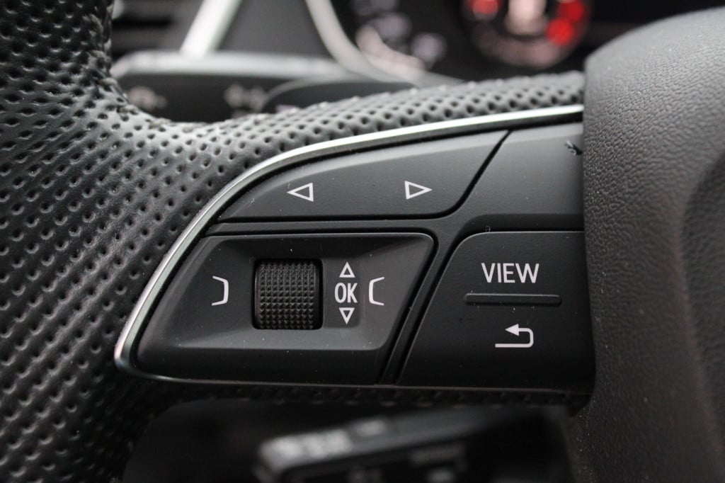 Audi Q5 45 tfsi quattro s edition full options