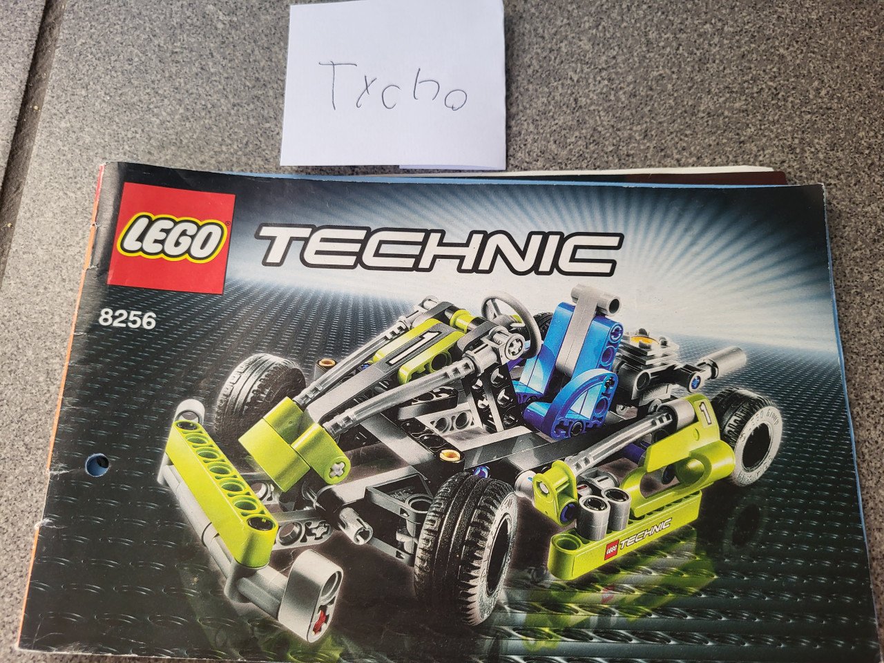 Lego technic auto