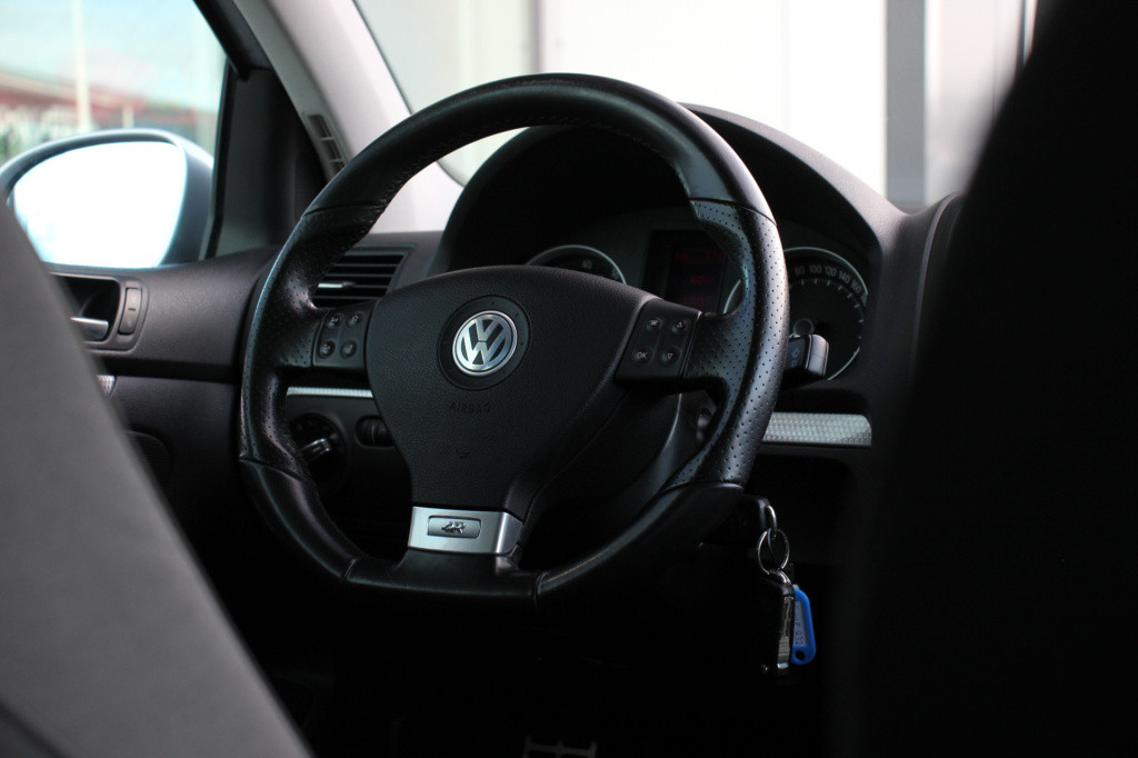 Volkswagen Golf 3.2 r32 | navi | xenon | dsg | 250pk | youngtimer