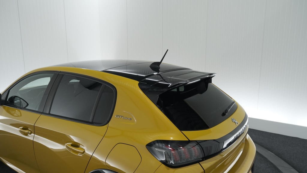 Peugeot 208 puretech 100 eat8 gt-line | trekhaak | adaptieve cruise control