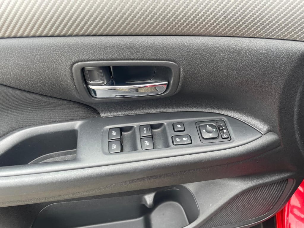 Mitsubishi Outlander 2.0 connect pro