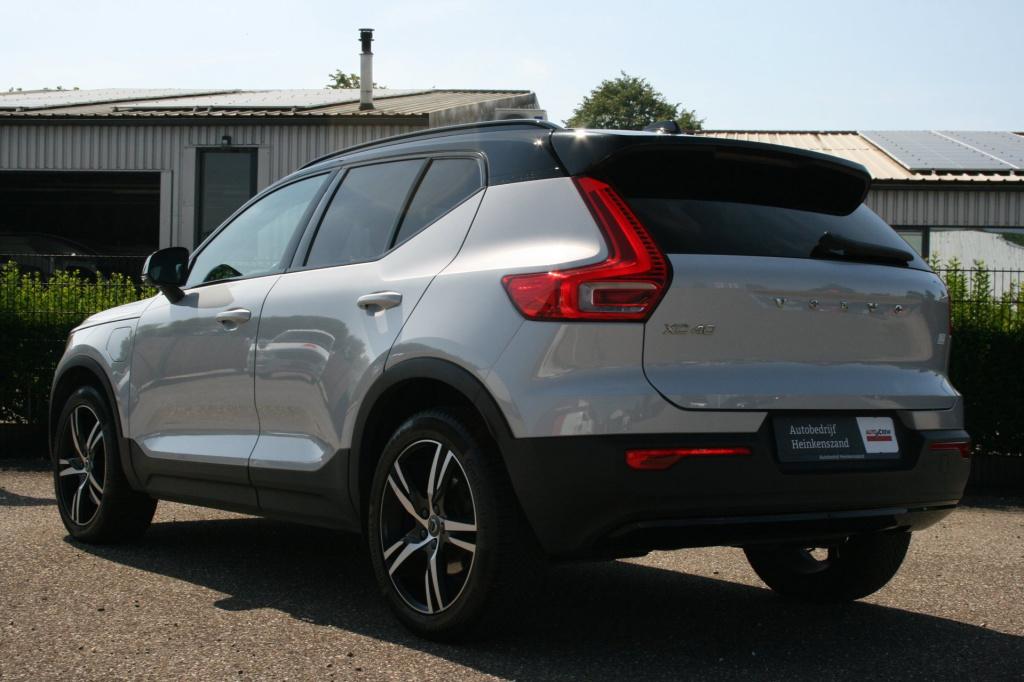Volvo XC40 1.5 t5 recharge r-design / pano / 360camera / h&k