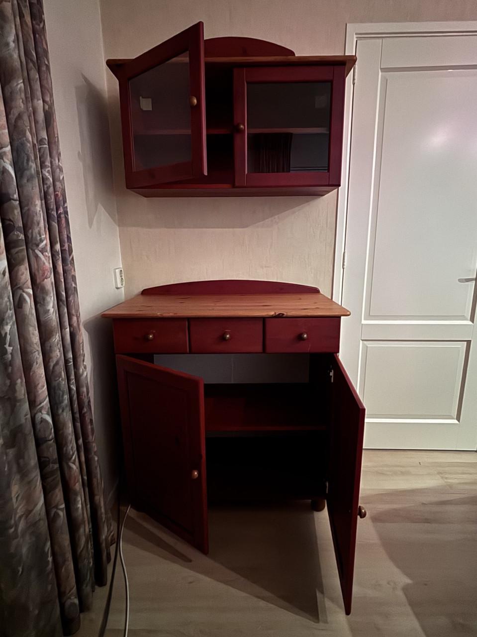 Buffetkast roodbruin (IKEA)