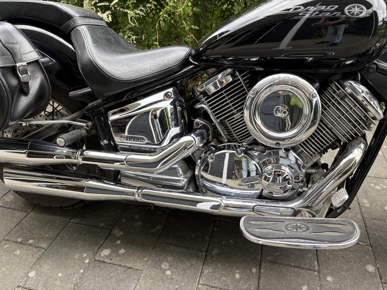 Yamaha DragStar 1100 Classic | 2002 | 43.370 km | Vance & Hines