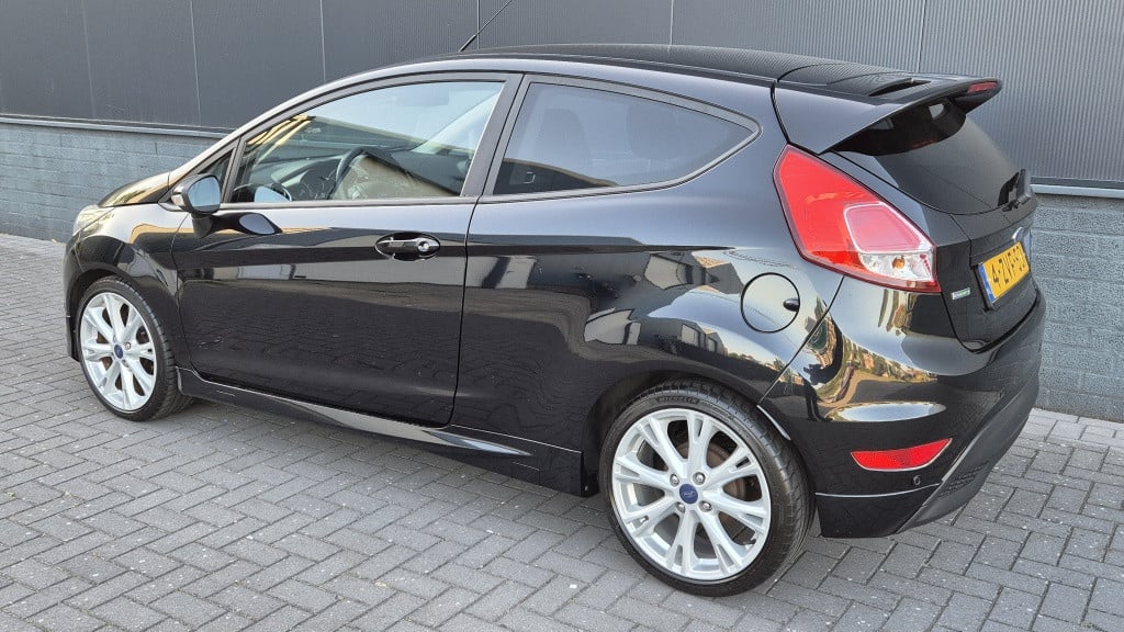 Ford Fiesta 1.0 ecoboost. sport*navi*airco*pdc*lmv*nap*