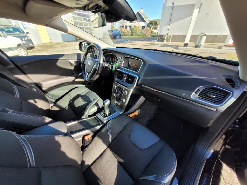 Volvo V40 2.0 d2 summum business