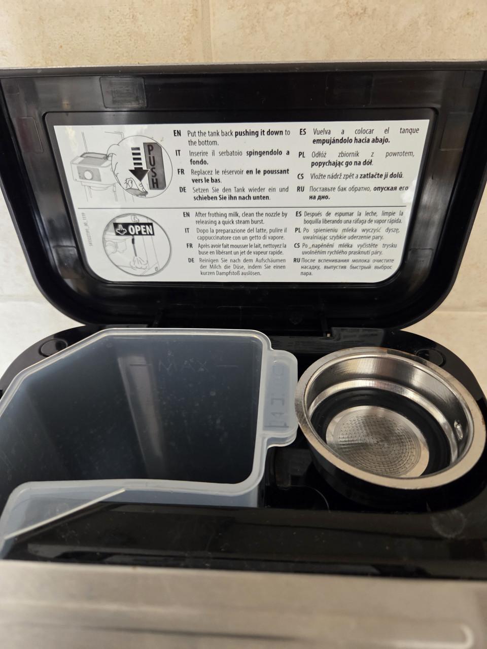 De Longhi  Expresso Machine