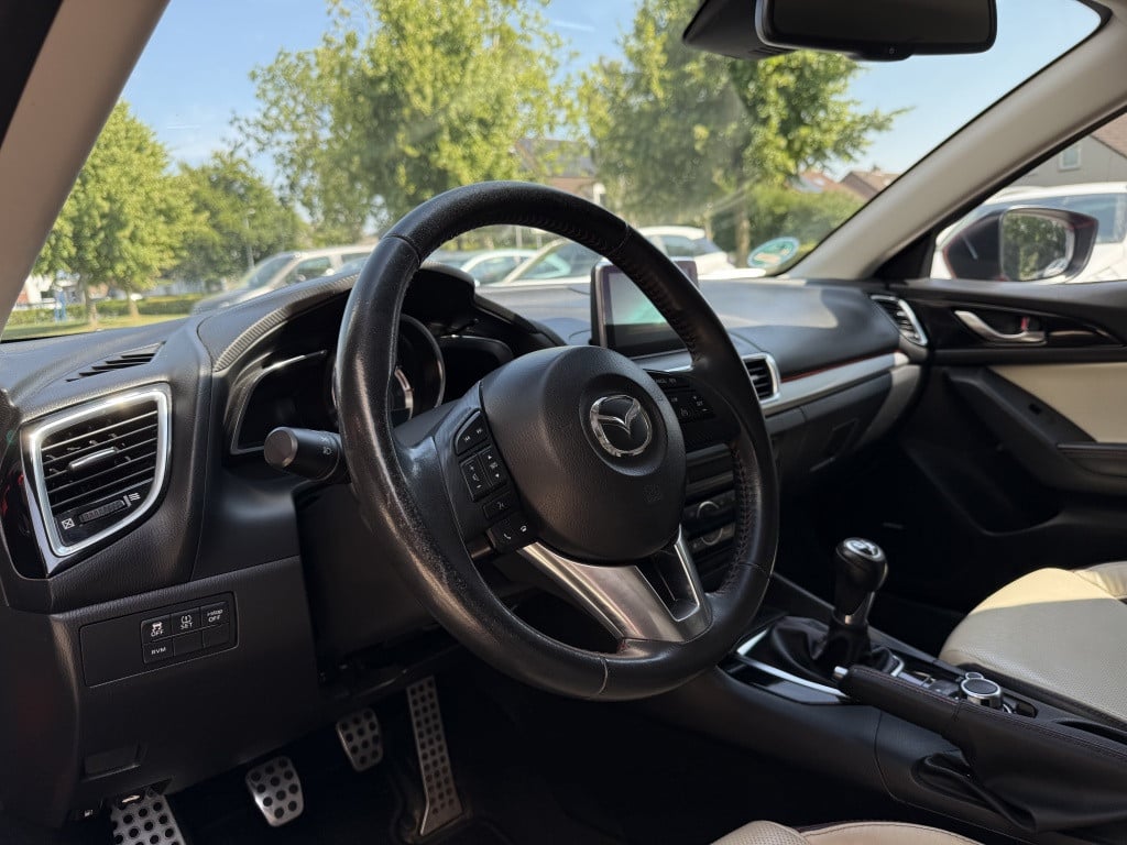 Mazda 3 2.0 gt-m