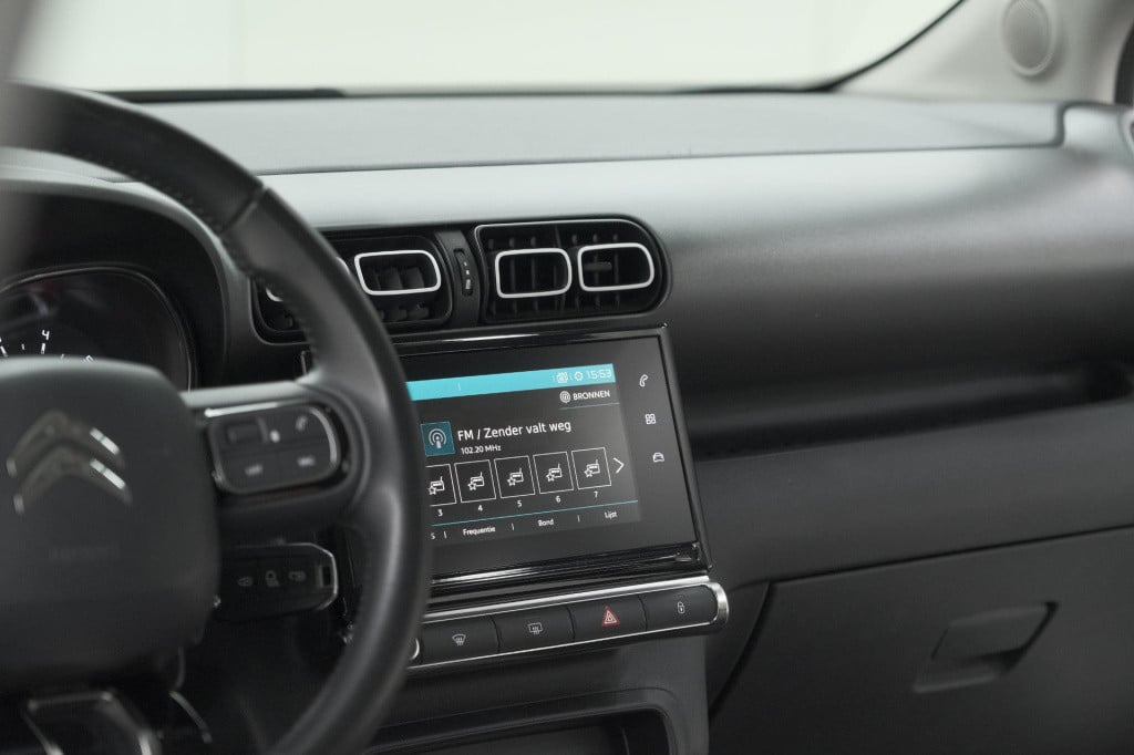 Citroen C3 Aircross puretech 110 feel | navigatie | parkeersensoren | clima