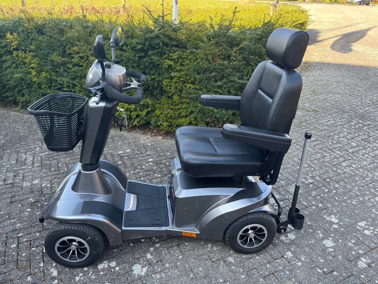 Scootmobiel Sterling S700 zo goed als nieuw