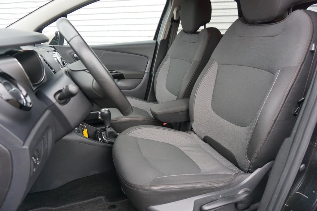 Renault Captur 1.2 tce dynamique automaat - airco / navi / cruise / parkeer