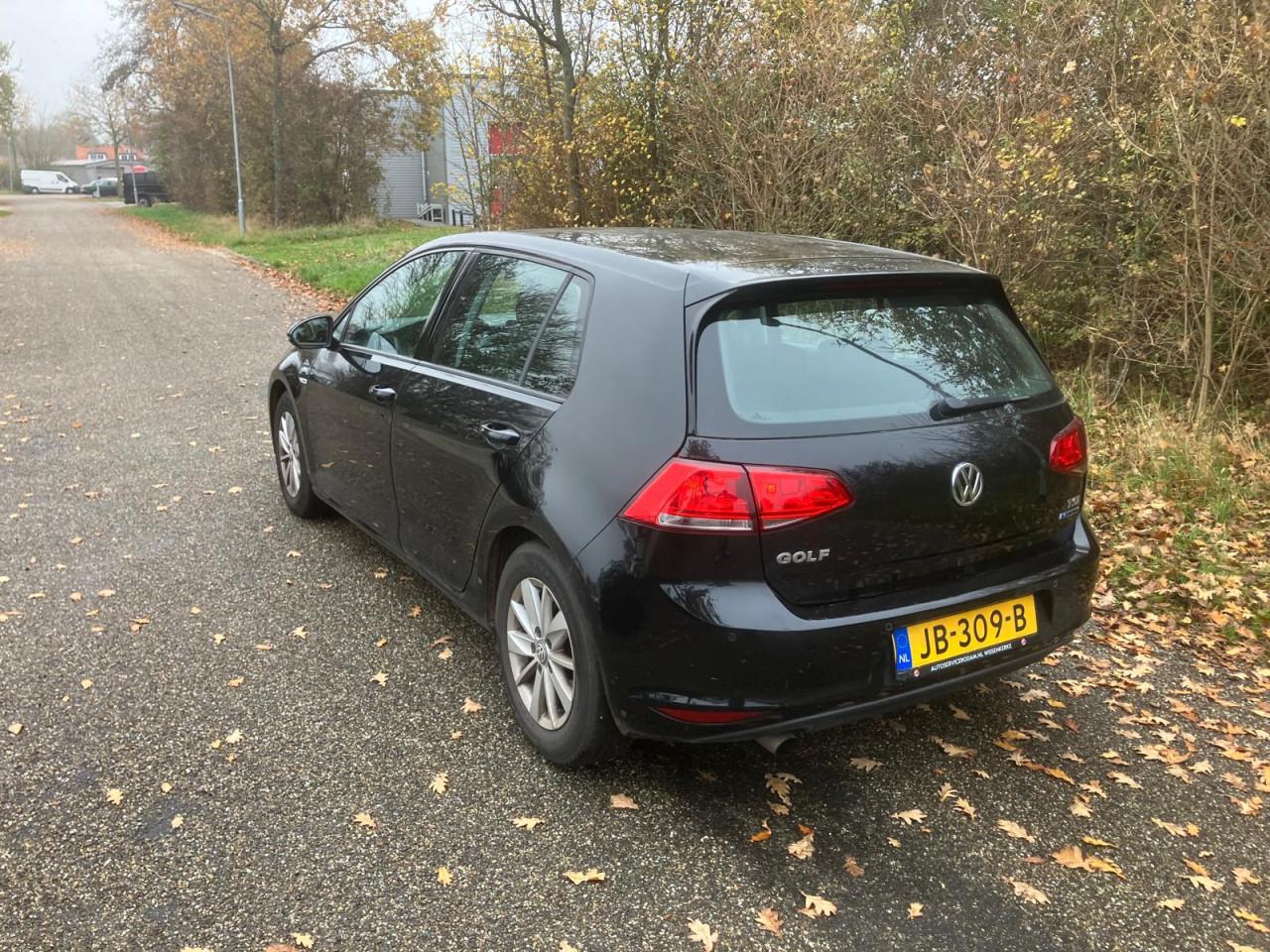 Volkswagen Golf 1.0Tsi