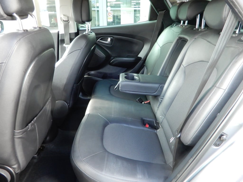 Hyundai Ix35 1.6i gdi go! | trekhaak 1200kg | navigatie | nl auto | achteru