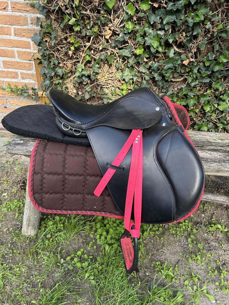 Ponyzadel incl toebehoren